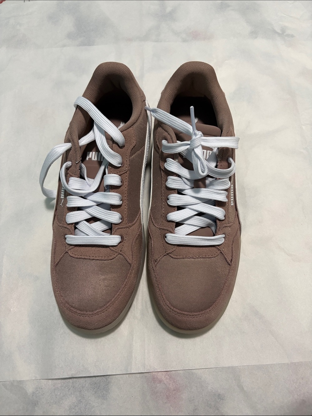 Puma Women's Sneakers in Mauve with White Laces - Picture 2 of 4